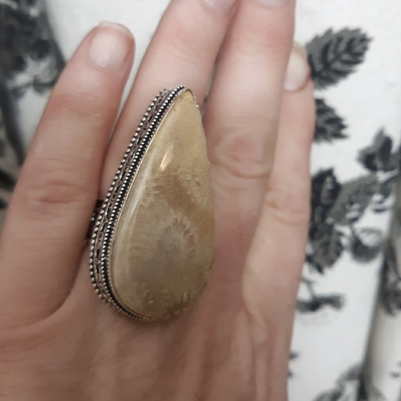 New Oversized Fossil Coral 925 Silver Statement Ring. - Picture 4 of 10